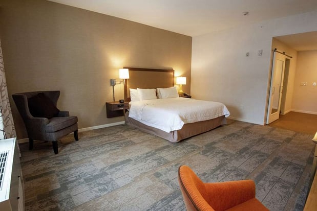 Images Hampton Inn & Suites Manchester