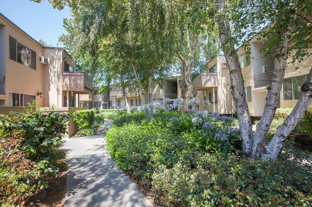 Images The Glens Apartments
