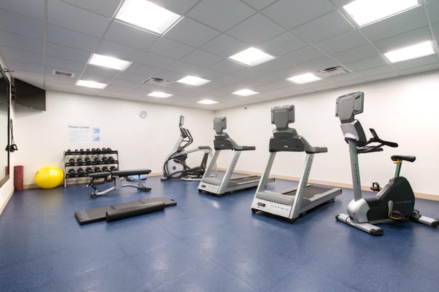 Images Holiday Inn Express & Suites Lincoln I - 80 by IHG