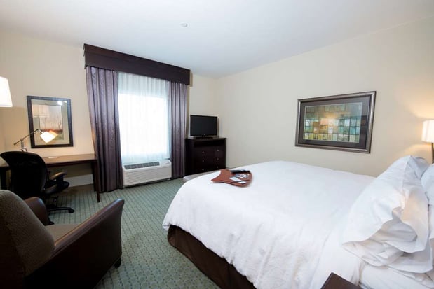 Images Hampton Inn & Suites Bismarck Northwest