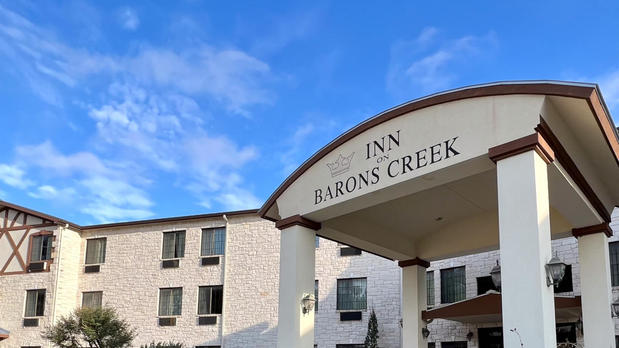 Images Inn on Barons Creek