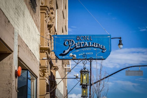 Images Hotel Petaluma, Tapestry Collection by Hilton