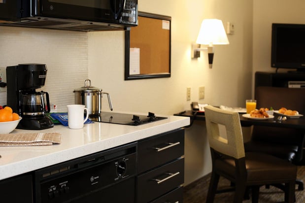 Images Candlewood Suites East Lansing by IHG
