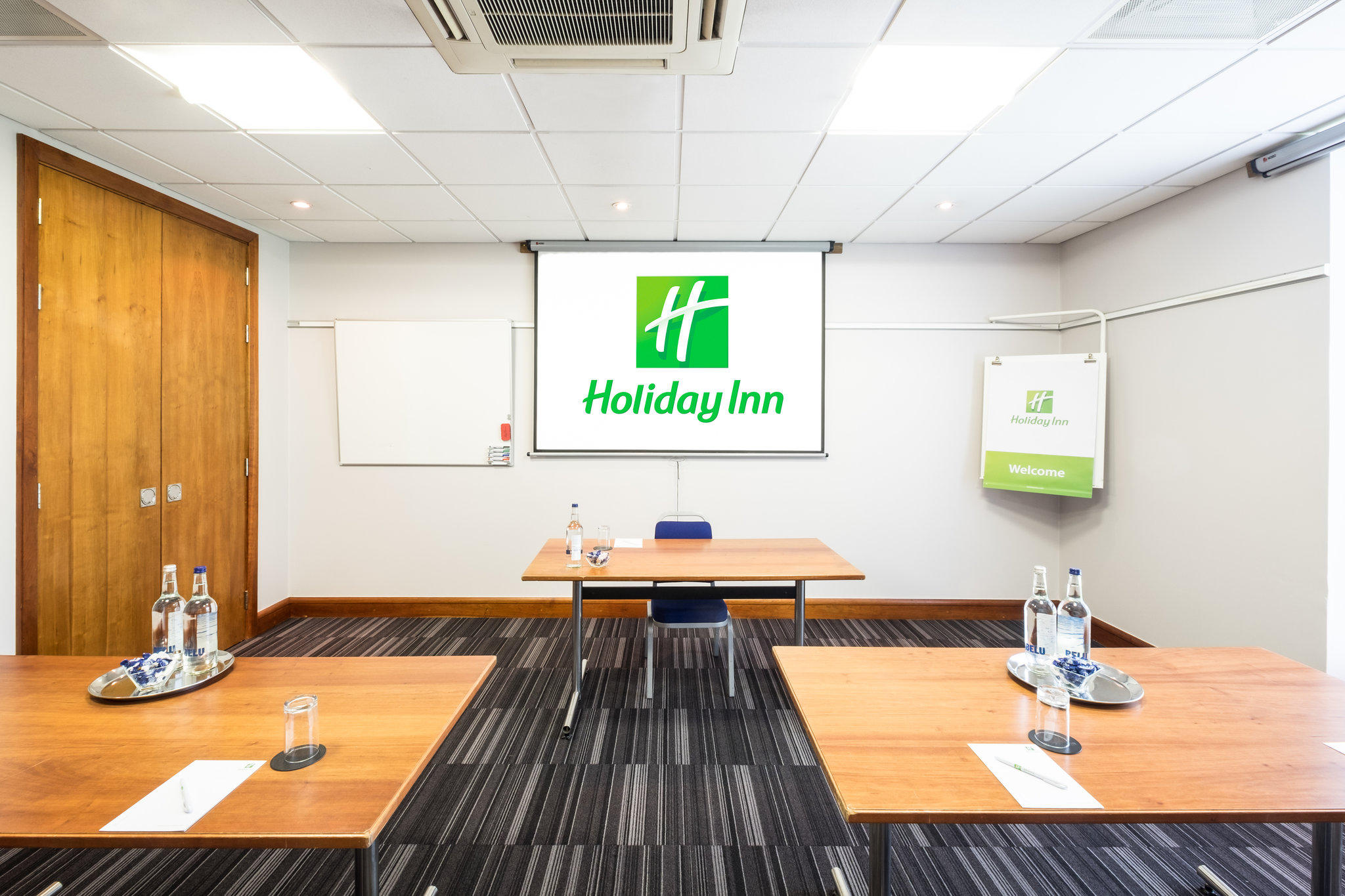 Images Holiday Inn London - Gatwick Airport, an IHG Hotel