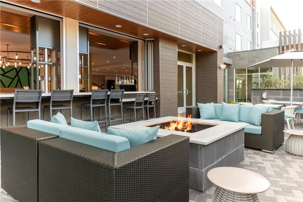 Images Hilton Garden Inn Walnut Creek