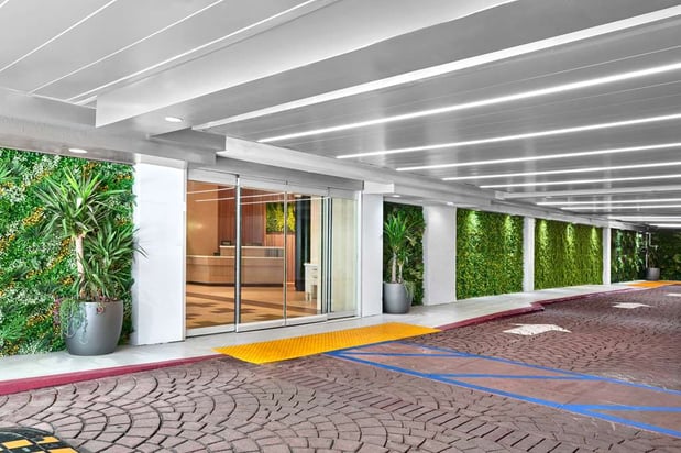 Images Hilton Garden Inn LAX Los Angeles Airport