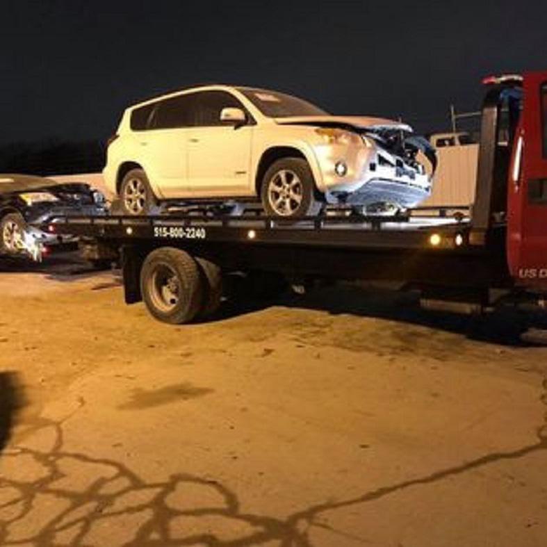 Call now for a towing service!