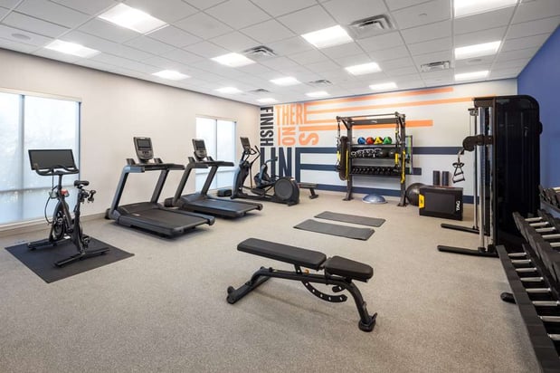 Images Hampton Inn and Suites by Hilton Cottonwood
