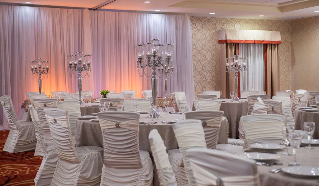 Images Homewood Suites by Hilton Winnipeg Airport-Polo Park, MB