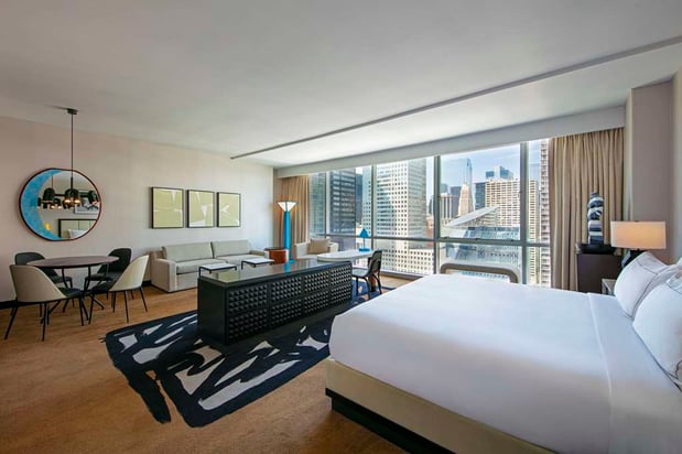 Images theWit Chicago, a Hilton Hotel