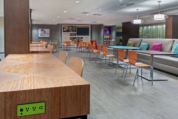 Images Home2 Suites by Hilton Orlando Near Universal