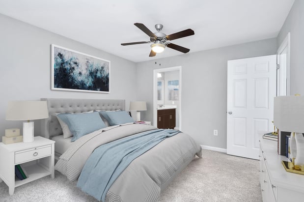 Images Camden Lake Pine Apartments