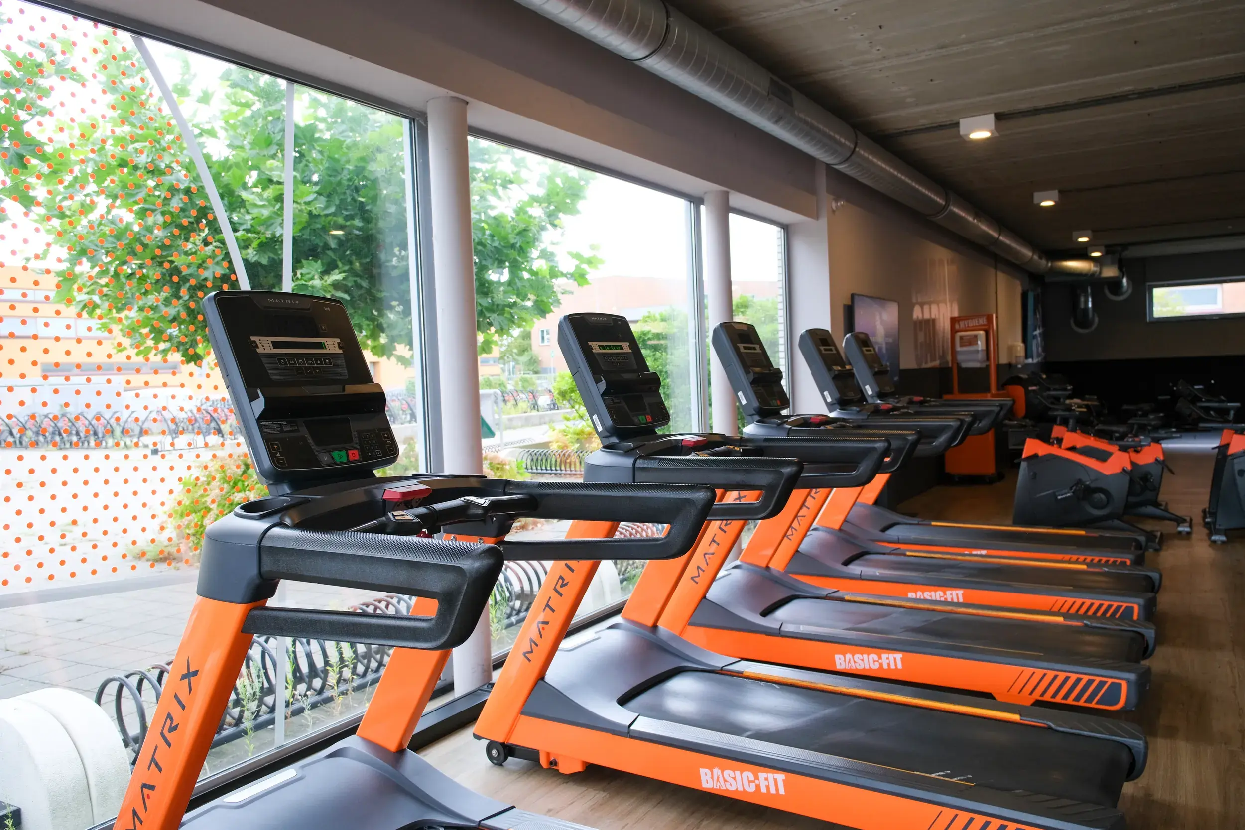 Foto's Basic-Fit 24/7