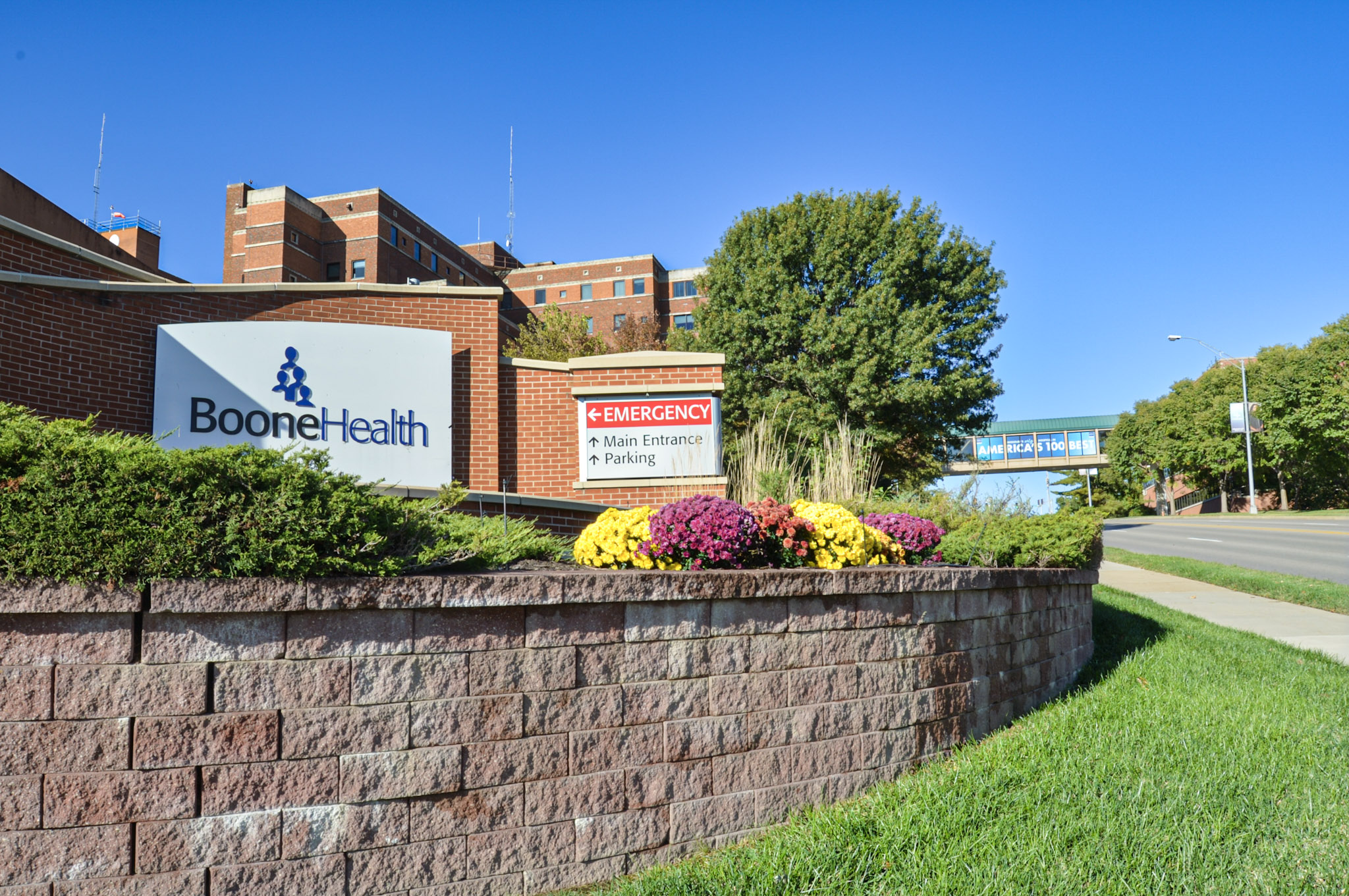 Entrance Signage to Boone Hospital Emergency