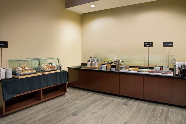 Images Embassy Suites by Hilton Detroit Troy Auburn Hills