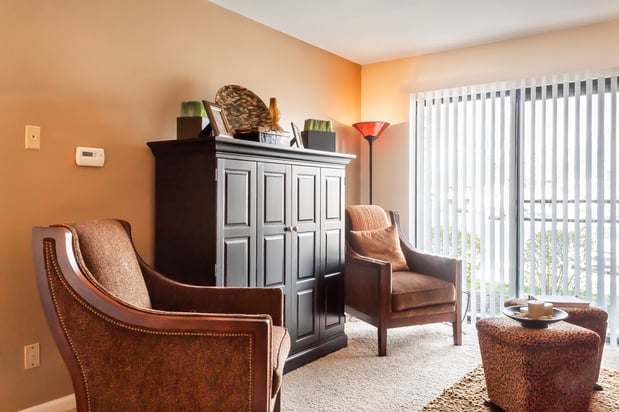 Images Forest Woods Apartments