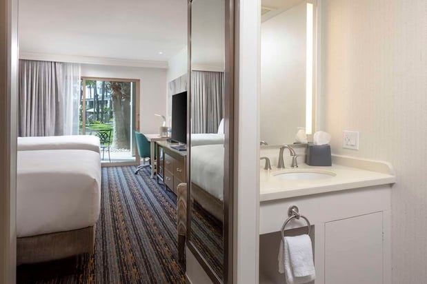 Images DoubleTree by Hilton San Diego Bayside