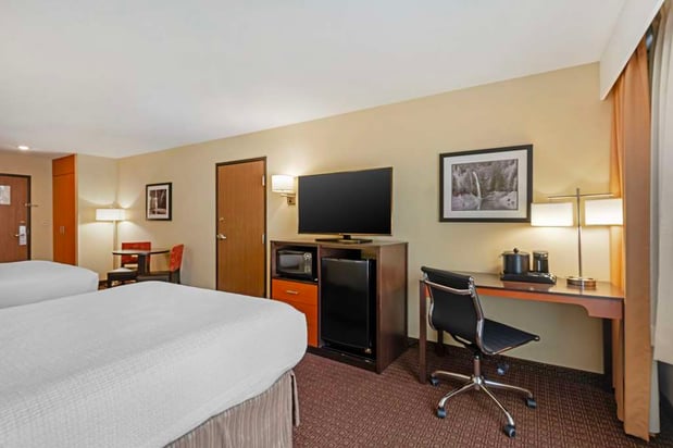 Images Best Western Cascade Inn & Suites