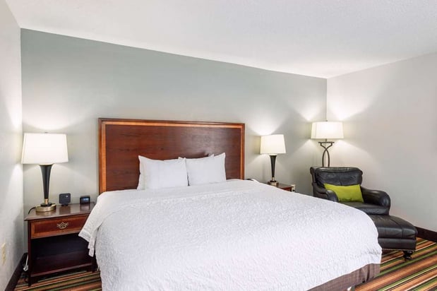 Images Hampton Inn Winston-Salem Hanes Mall