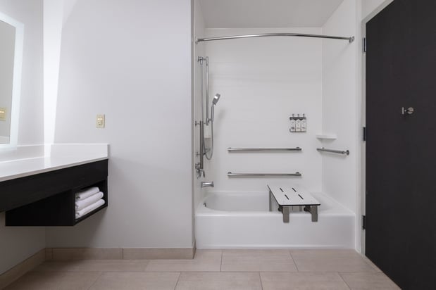 Images Holiday Inn Express & Suites Lakeland South by IHG