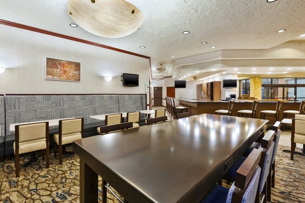Images Crowne Plaza Columbus North- Worthington by IHG