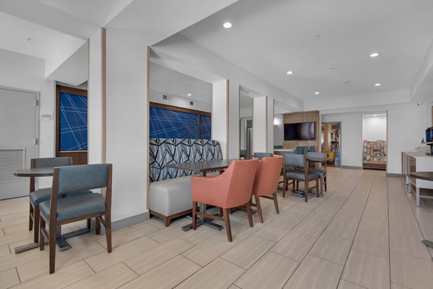 Images Holiday Inn Express & Suites Destin E - Commons Mall Area by IHG