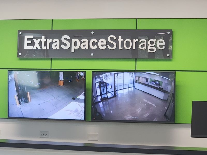 Images Extra Space Storage