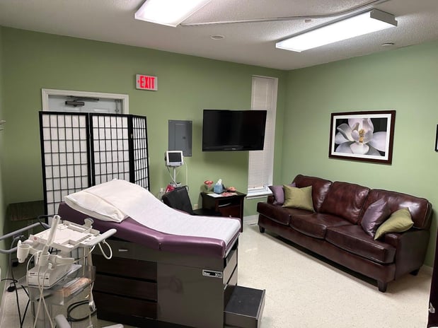 Images Informed Choices Medical Clinic - Iowa City
