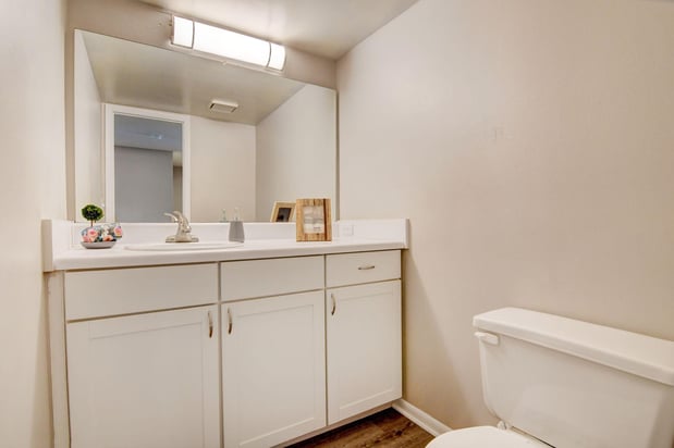Images Oakwood Townhomes: Lake Worth FL Apartments