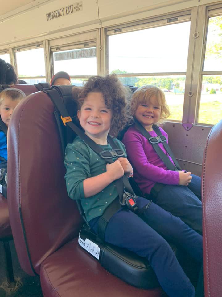 Children at Little Footsteps going on field trips for extracurricular fun.