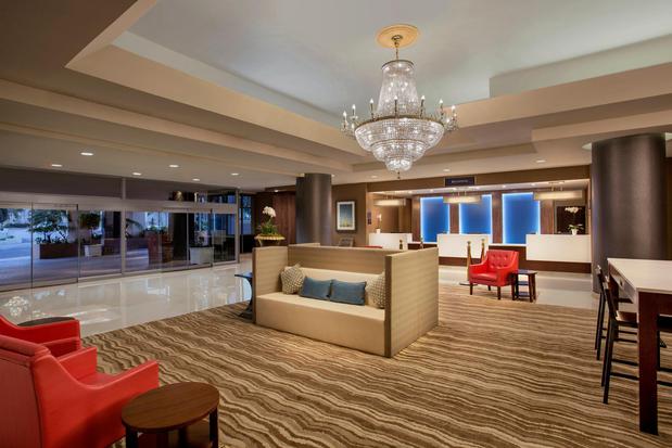 Images Crowne Plaza Los Angeles Harbor Hotel by IHG
