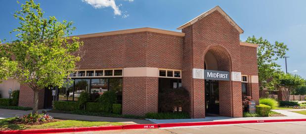Images MidFirst Bank