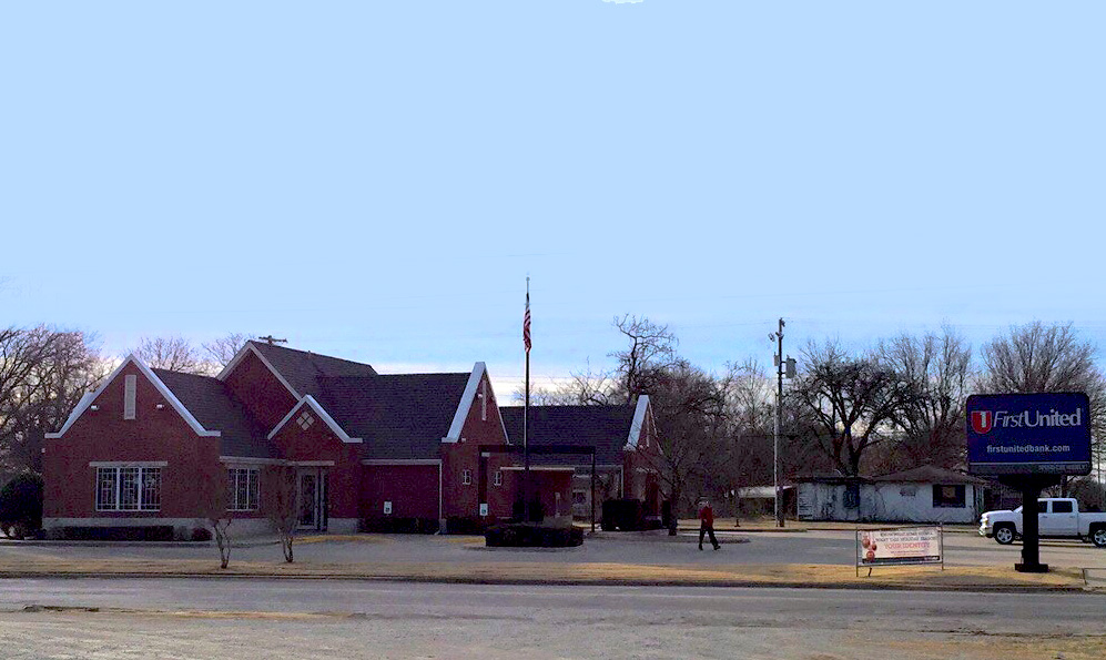 First United Bank - Maysville - Exterior