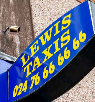 Images Lewis Taxis