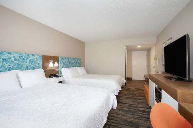 Images Hampton Inn & Suites Kansas City-Merriam