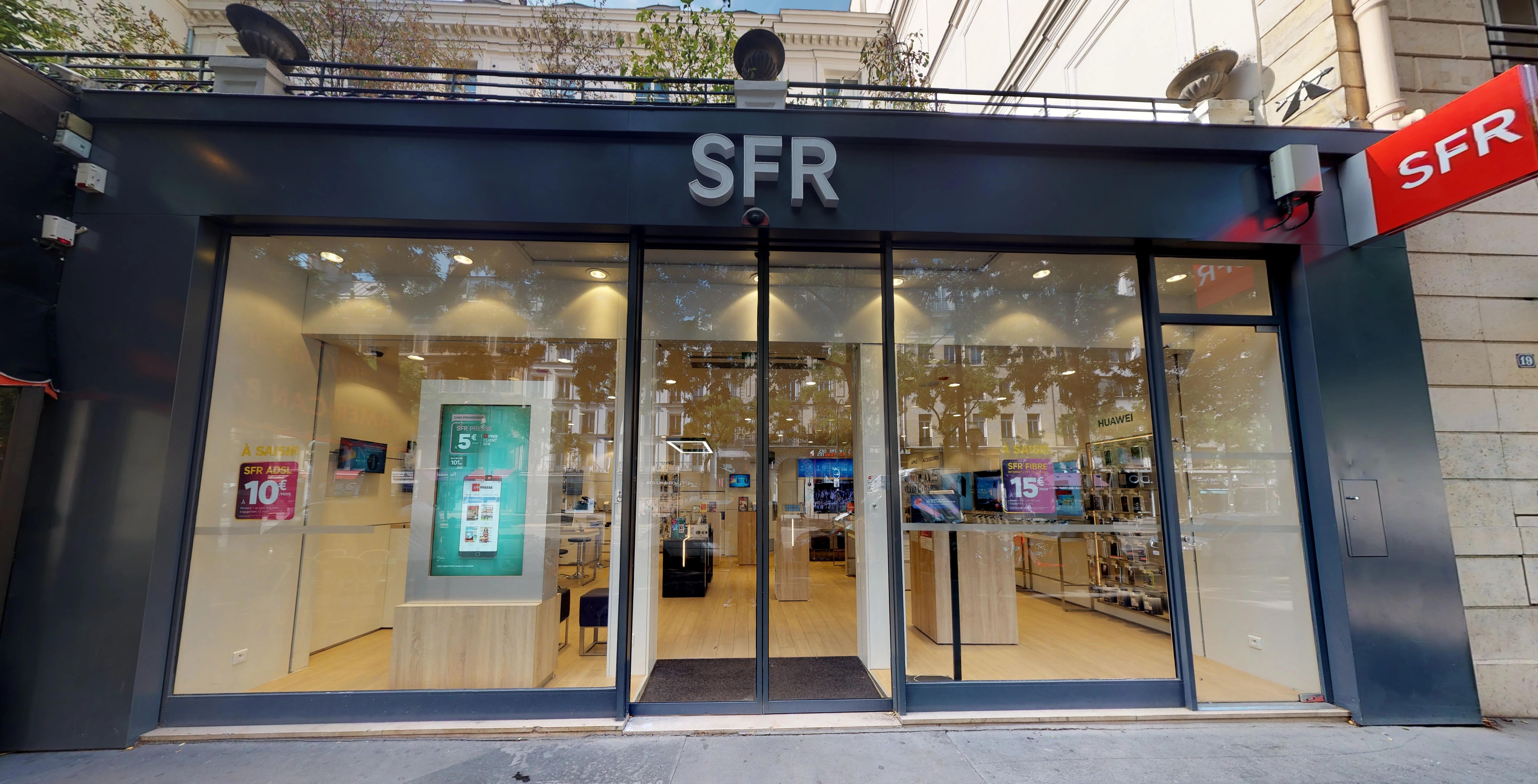 Images SFR Paris Poissonnière