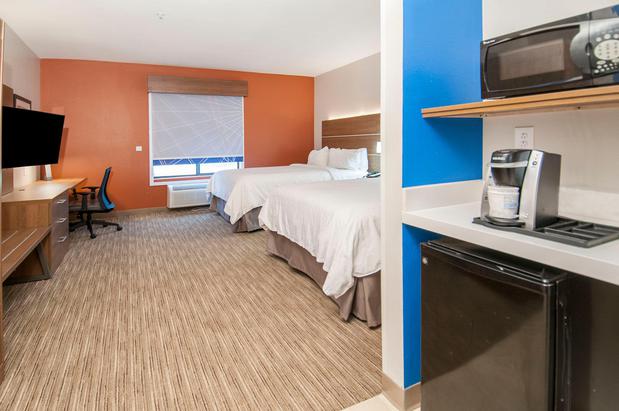 Images Holiday Inn Express & Suites Biloxi- Ocean Springs by IHG