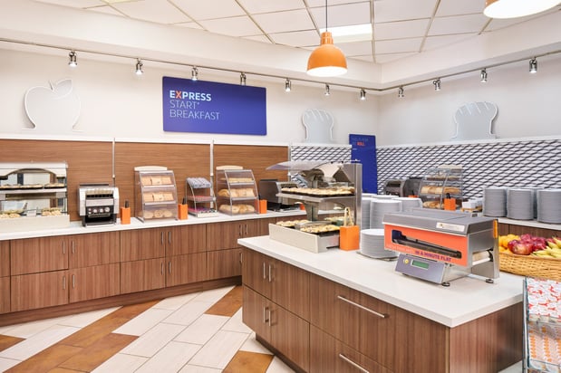 Images Holiday Inn Express Waikiki by IHG