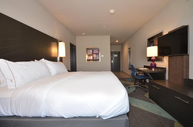 Images Holiday Inn Express & Suites Oklahoma City Mid - Arpt Area by IHG