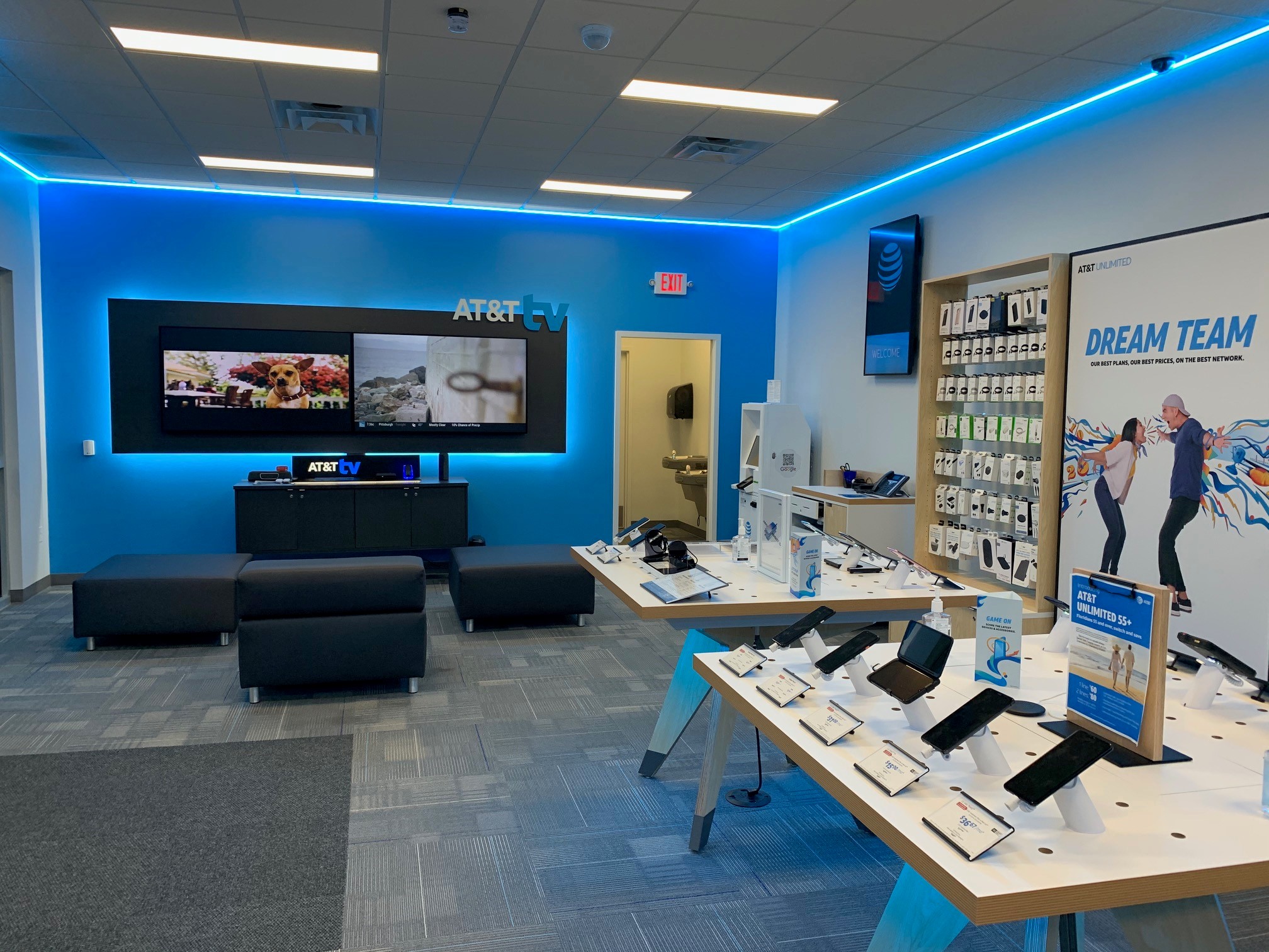 AT&T Store Photo