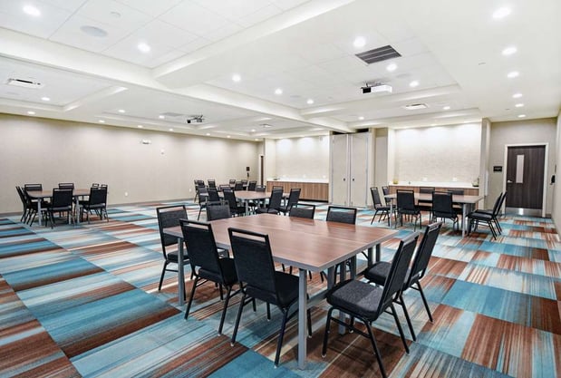 Images Home2 Suites by Hilton Beloit