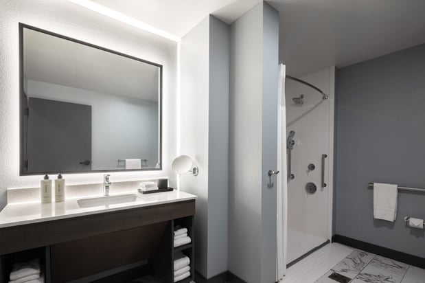 Images Crowne Plaza Kearney by IHG