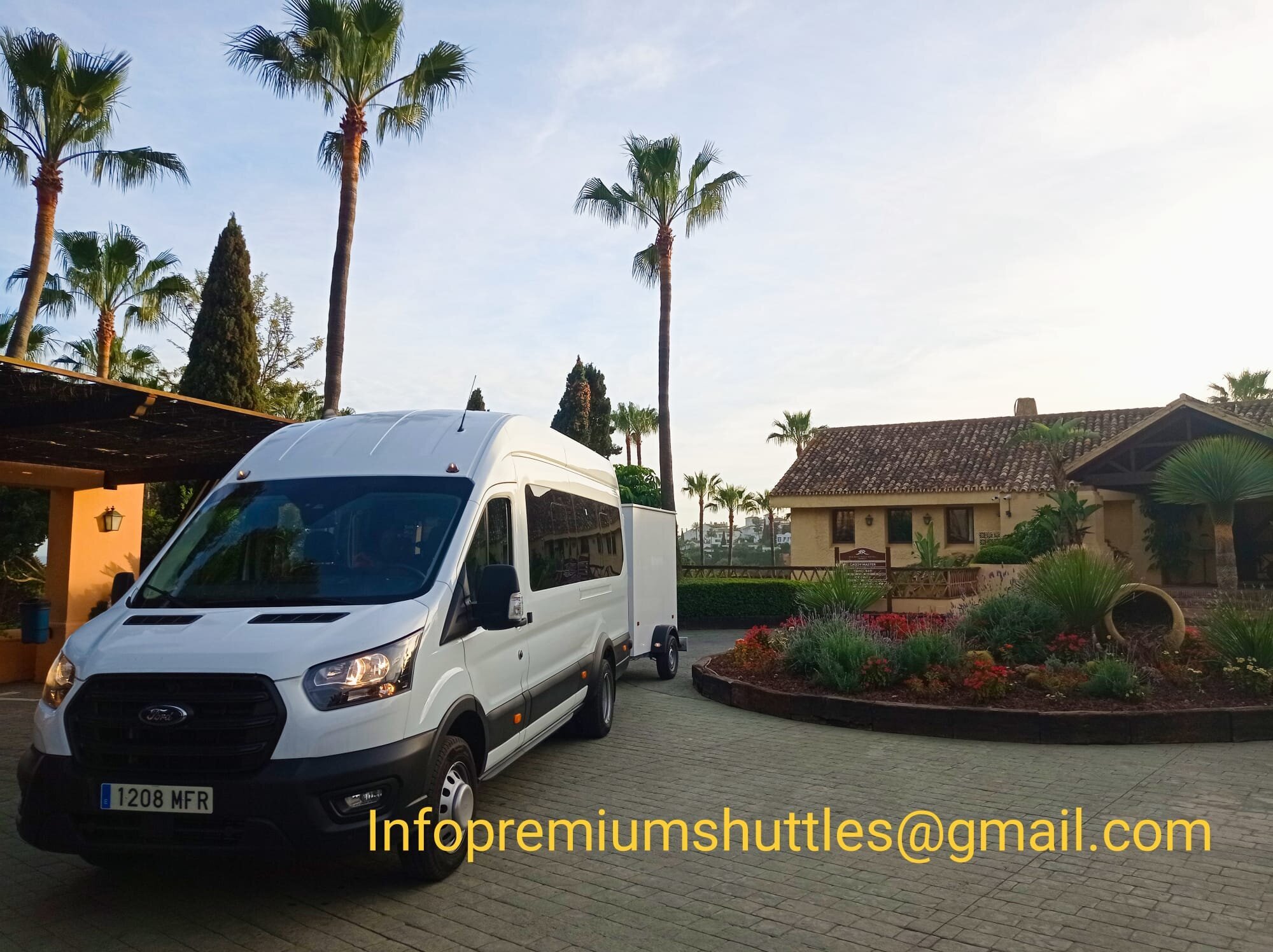 Images Premium Shuttles