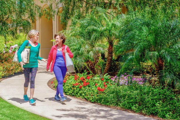 Images Vi at La Jolla Village