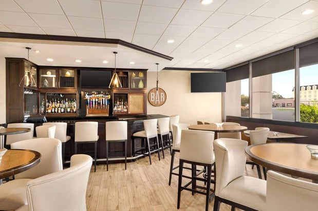Images DoubleTree by Hilton Hotel New Orleans Airport