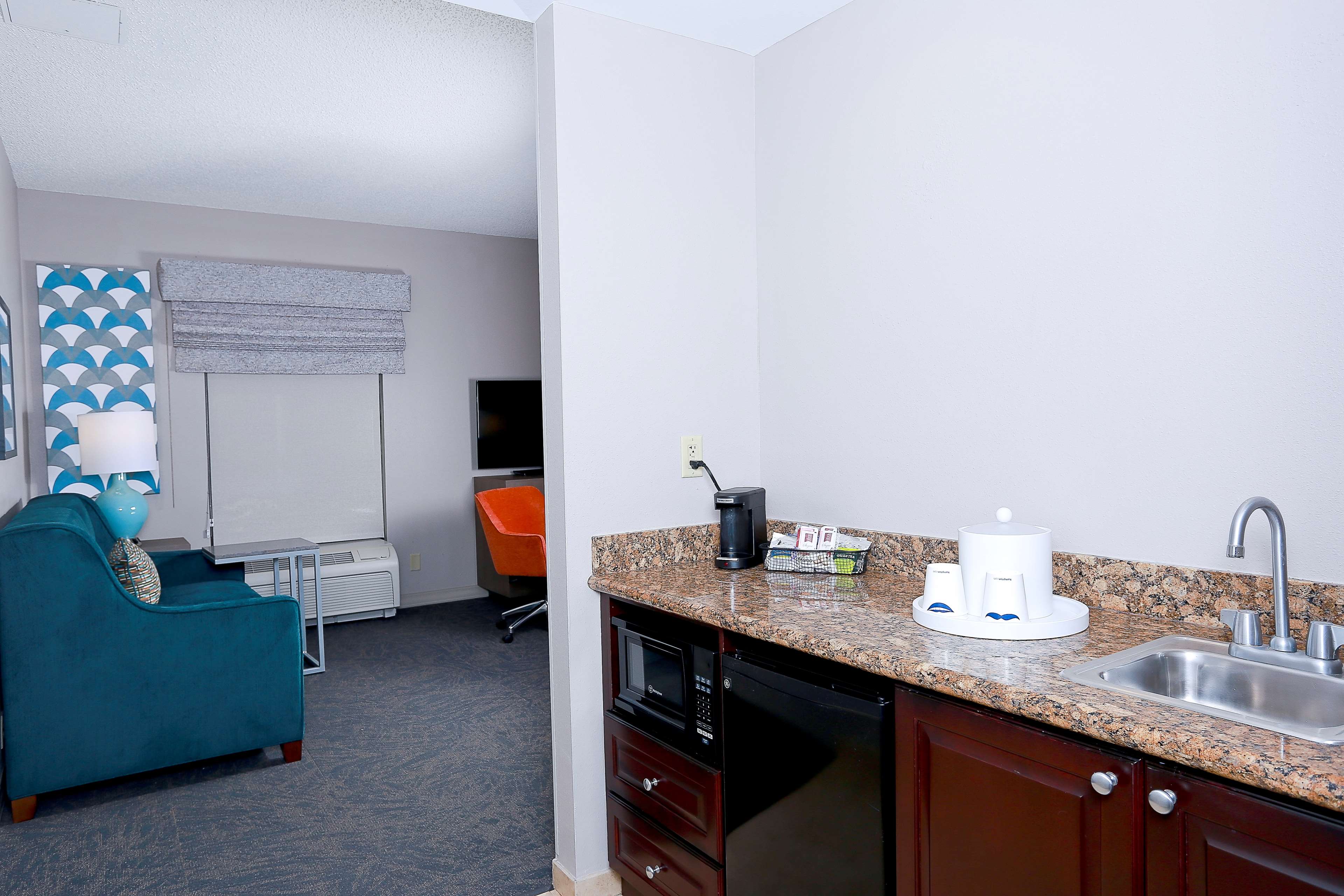 Guest room