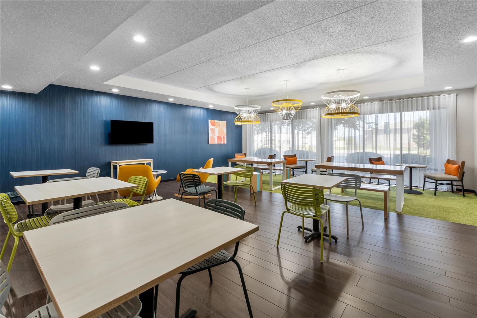 Spark by Hilton Green Bay