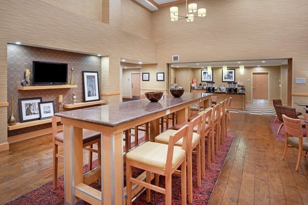 Images Hampton Inn & Suites Denver/South-RidgeGate
