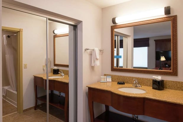 Images Hampton Inn & Suites Rifle