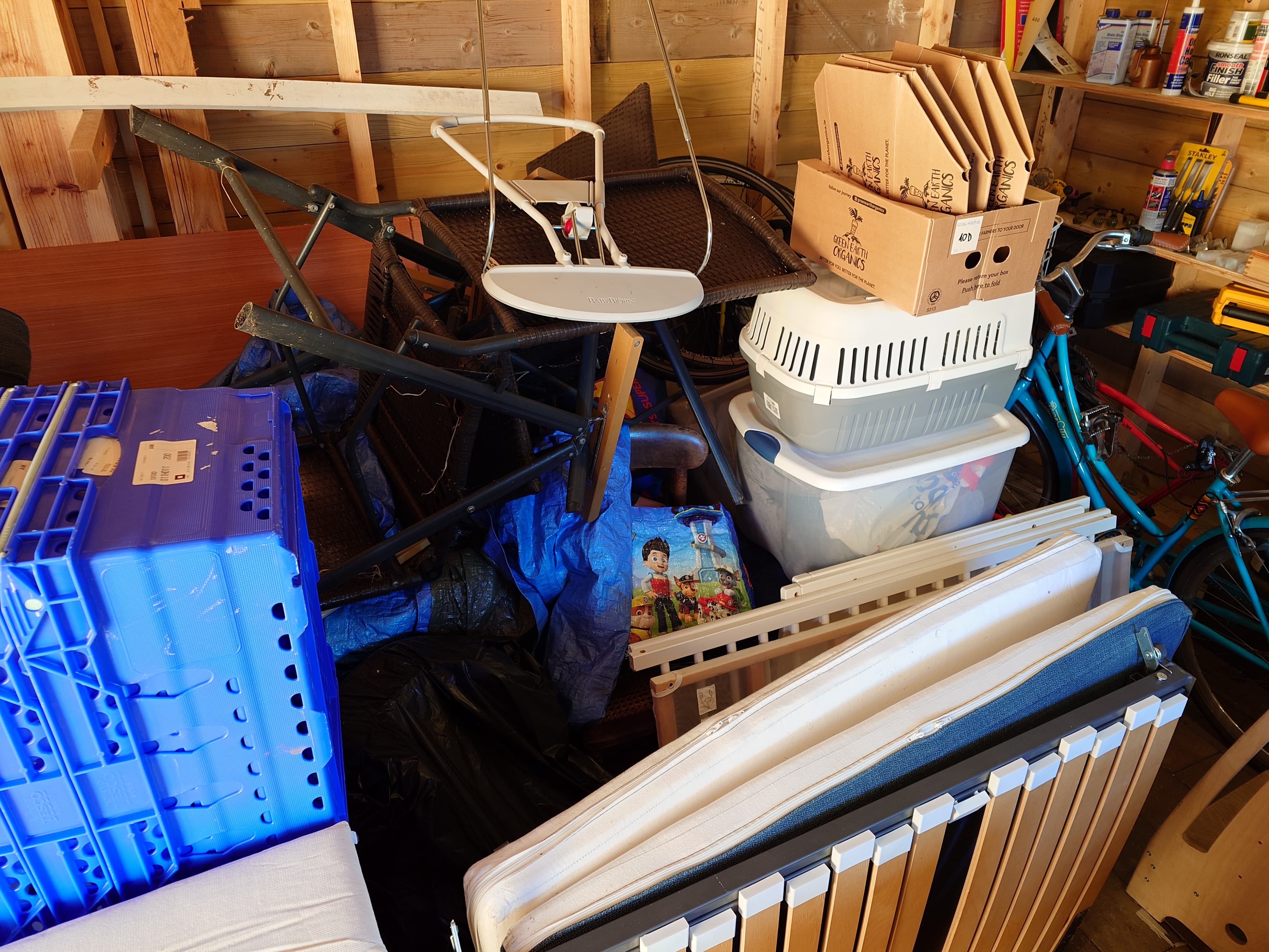 Residential Rubbish Removal, Commercial Waste Removal, Garden Waste Clearance, Construction & Renovation Waste Removal, Attic, Garage & Shed Clearance, Tree Removal & Green Waste Recycling